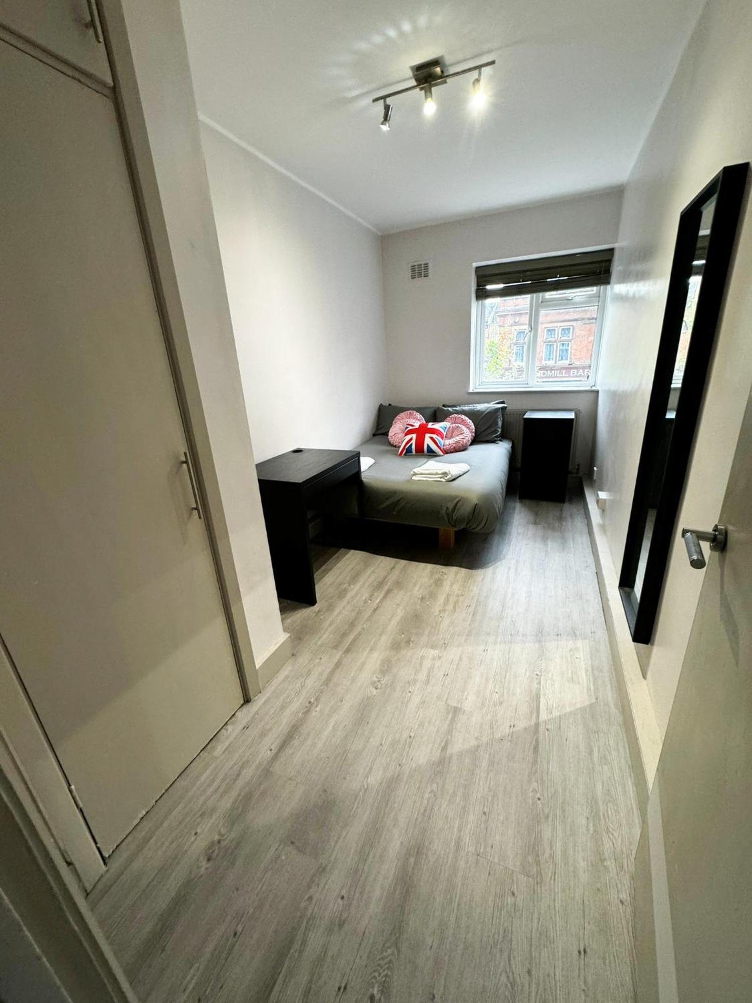 Cricklewood Apartment London Exterior photo